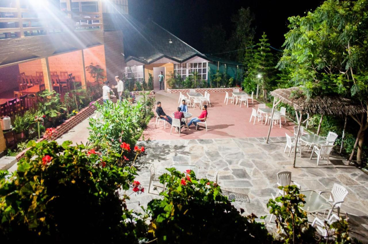Oakwood Hamlet Resort Шімла Екстер'єр фото