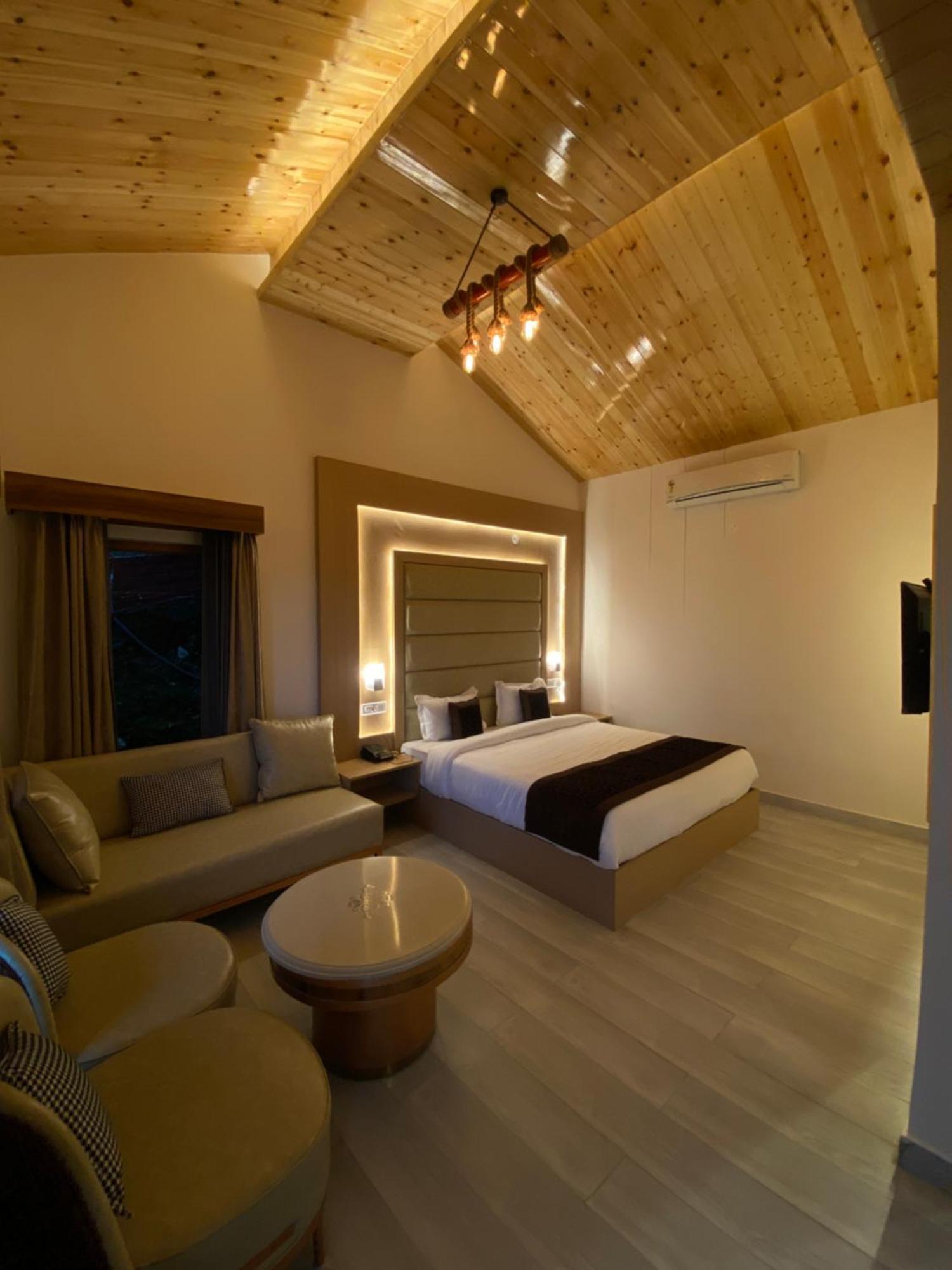 Oakwood Hamlet Resort Шімла Екстер'єр фото